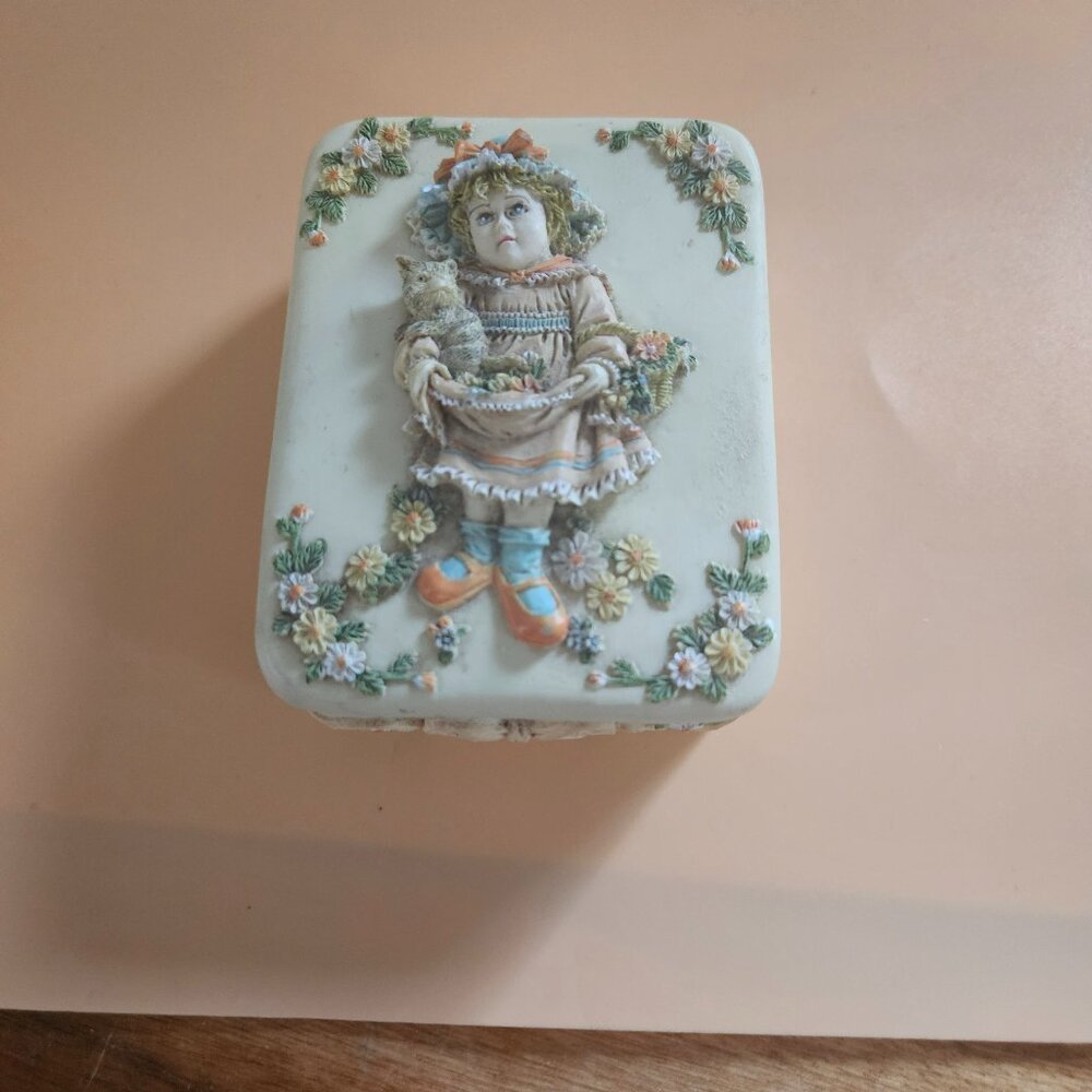 vintage ceramic 3d effect trinket box girl with cat